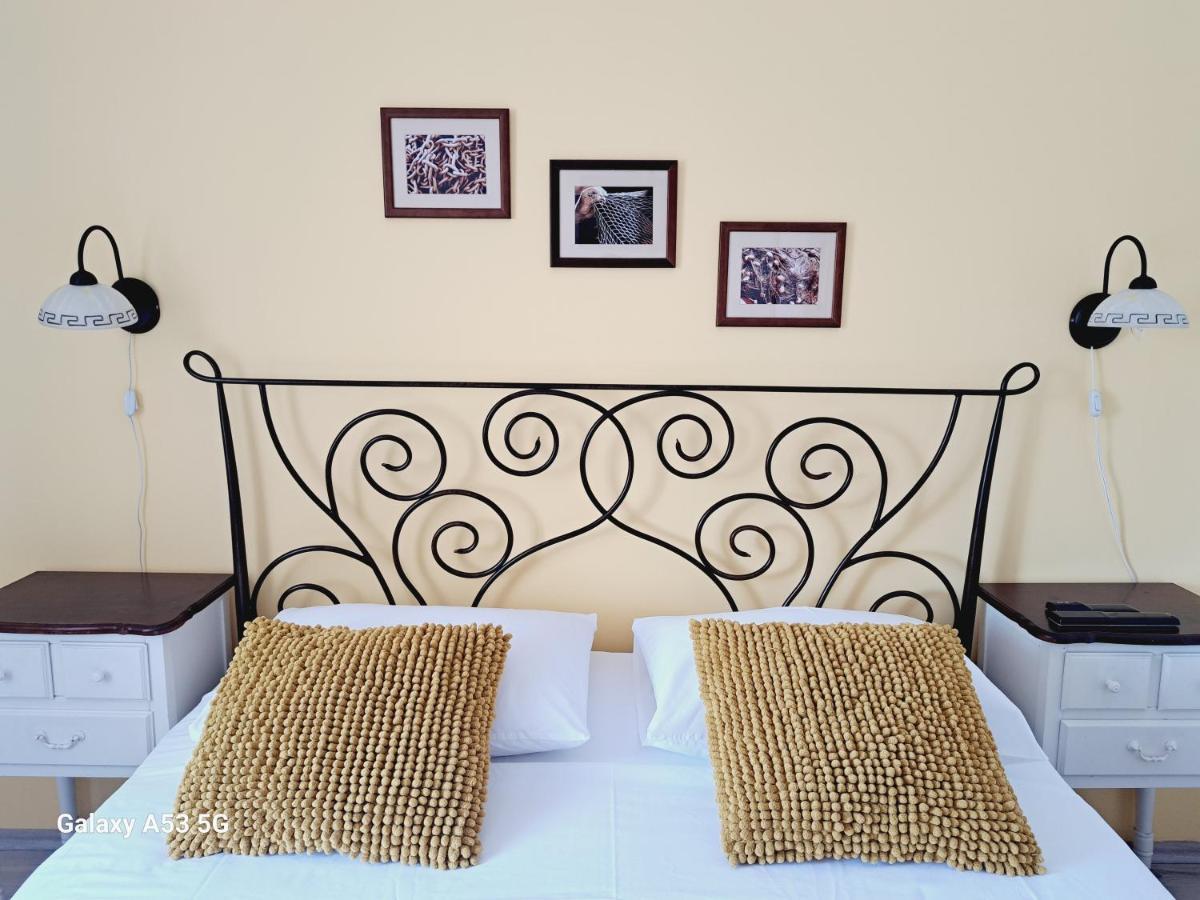 וויס Heritage Rooms Kut מראה חיצוני תמונה