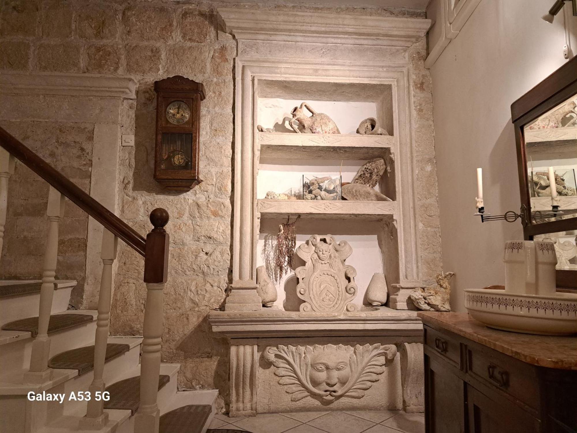 וויס Heritage Rooms Kut מראה חיצוני תמונה
